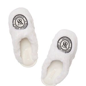 NWT Victoria's Secret White Faux Fur Fluffy Slippers. Very comfortable & warm.